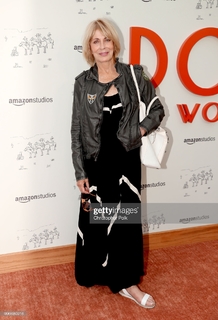 Joanna Cassidy feet photo 6