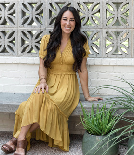 Joanna Gaines feet photo thumbnail