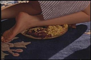Joanna Going feet photo 5