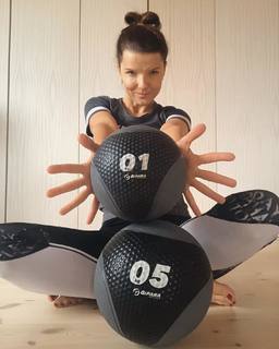 Joanna Jablczynska feet photo thumbnail