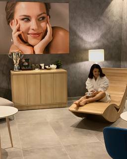 Joanna Jablczynska feet photo thumbnail