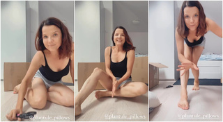 Joanna Jablczynska feet photo thumbnail