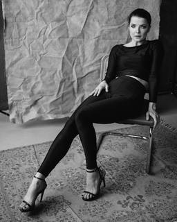 Joanna Jablczynska feet photo thumbnail