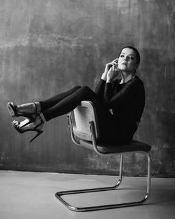 Joanna Jablczynska feet photo thumbnail