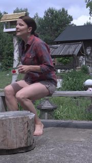 Joanna Jablczynska feet photo thumbnail