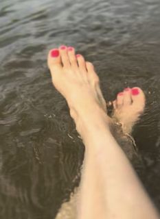Joanna Jablczynska feet photo 1