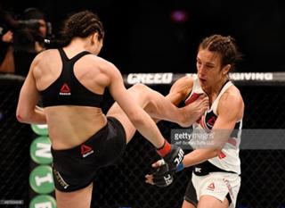 Joanna Jedrzejczyk feet photo thumbnail