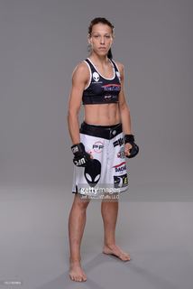 Joanna Jedrzejczyk feet photo thumbnail