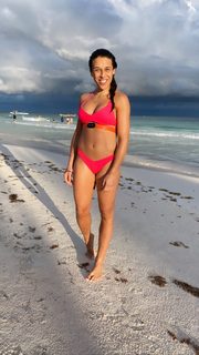 Joanna Jedrzejczyk feet photo thumbnail