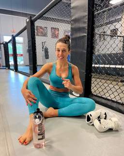 Joanna Jedrzejczyk feet photo thumbnail