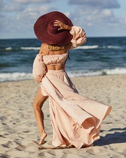 Joanna Koroniewska feet photo thumbnail