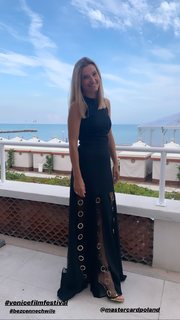 Joanna Koroniewska feet photo thumbnail