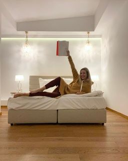 Joanna Koroniewska feet photo thumbnail