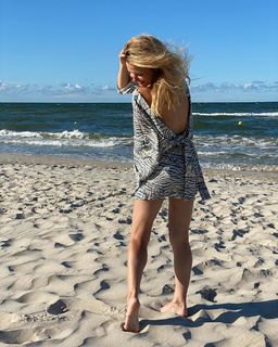 Joanna Koroniewska feet photo thumbnail