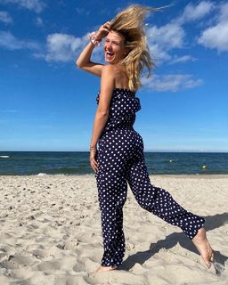 Joanna Koroniewska feet photo thumbnail