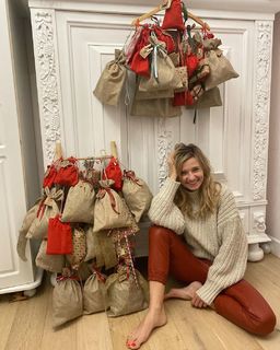 Joanna Koroniewska feet photo thumbnail