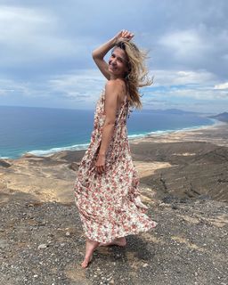 Joanna Koroniewska feet photo thumbnail