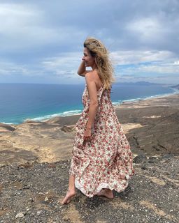 Joanna Koroniewska feet photo thumbnail