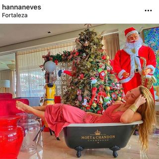 Joanna Koroniewska feet photo thumbnail