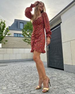 Joanna Koroniewska feet photo thumbnail