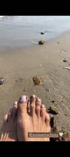 Joanna Koroniewska feet photo thumbnail