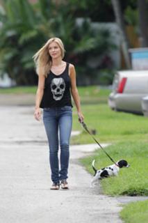 Joanna Krupa feet photo thumbnail