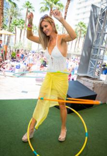 Joanna Krupa feet photo thumbnail