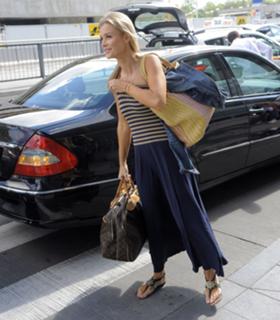 Joanna Krupa feet photo thumbnail