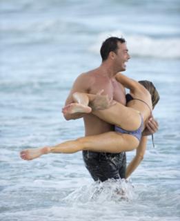 Joanna Krupa feet photo thumbnail