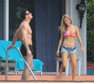 Joanna Krupa feet photo thumbnail