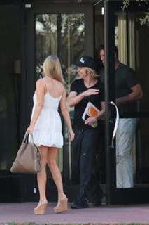 Joanna Krupa feet photo thumbnail