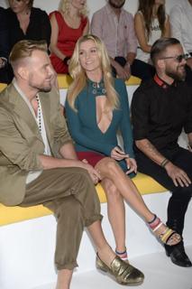 Joanna Krupa feet photo thumbnail