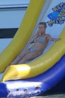 Joanna Krupa feet photo thumbnail