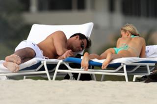 Joanna Krupa feet photo thumbnail