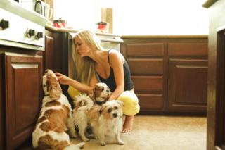 Joanna Krupa feet photo thumbnail