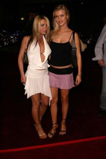 Joanna Krupa feet photo thumbnail