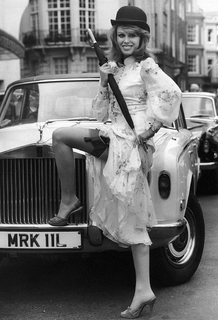 Joanna Lumley feet photo 6