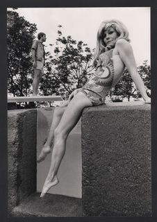 Joanna Moore feet photo 7
