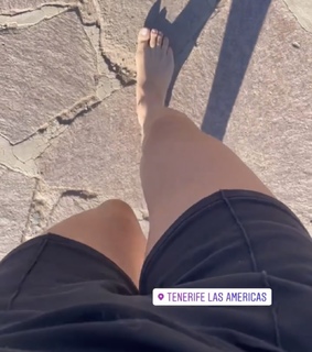 Joanna Moro feet photo 14