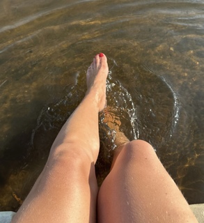 Joanna Moro feet photo 2