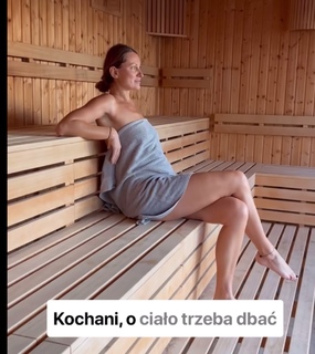 Joanna Moro feet photo 9