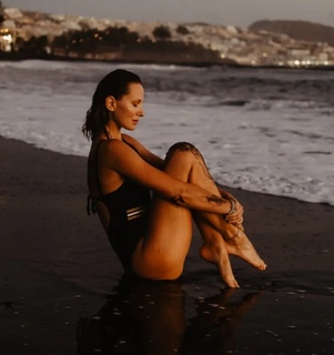 Joanna Moro feet photo 10