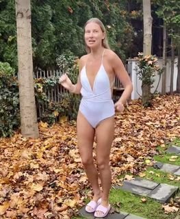 Joanna Moro feet photo 8