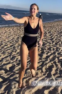 Joanna Moro feet photo 1