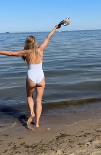 Joanna Moro feet photo 1