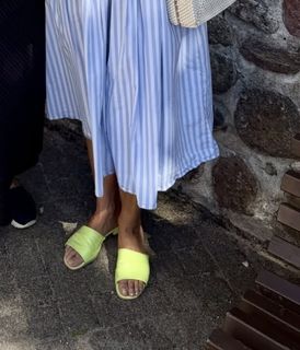 Joanna Moro feet photo 10