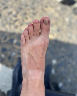 Joanna Page feet photo 9