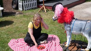 Joanna Page feet photo 6