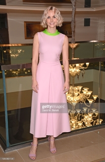 Joanna Vanderham feet photo 8