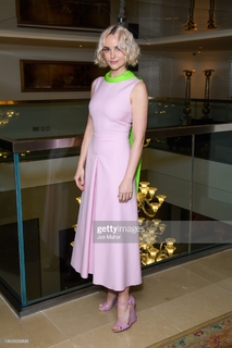 Joanna Vanderham feet photo 7